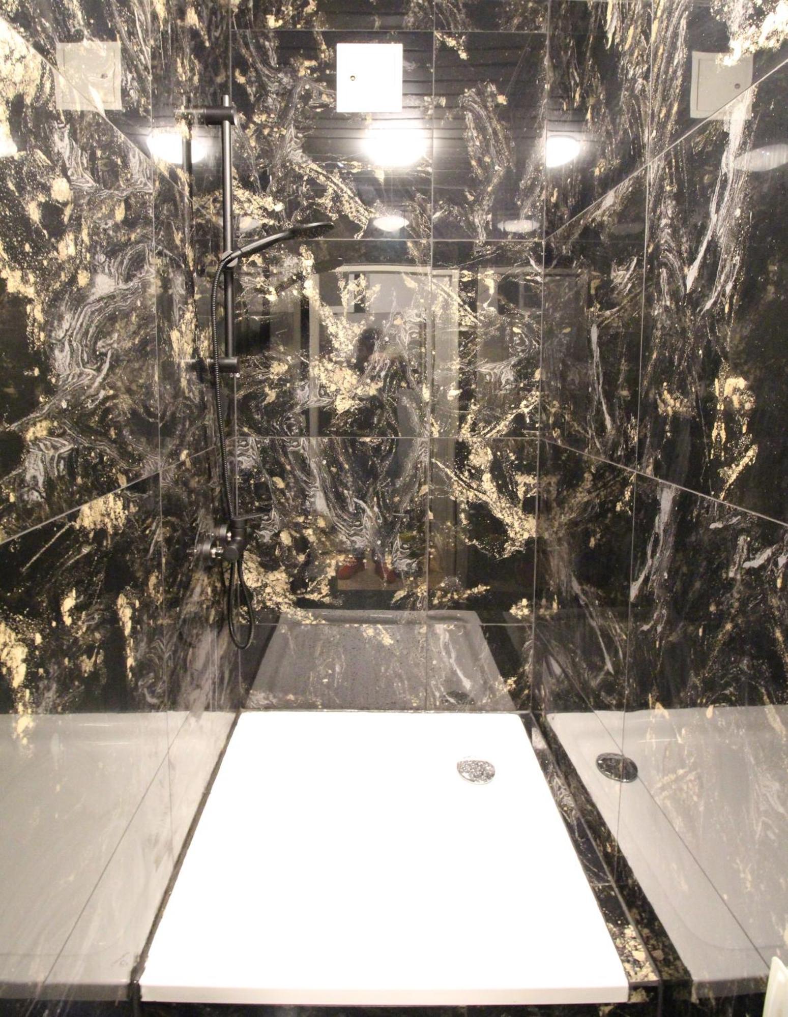 Zx Quad Room In Meidling Bécs Kültér fotó